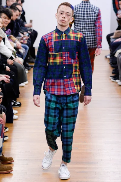 Look 4